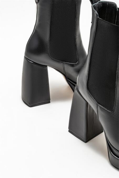 بوت زنانه اله