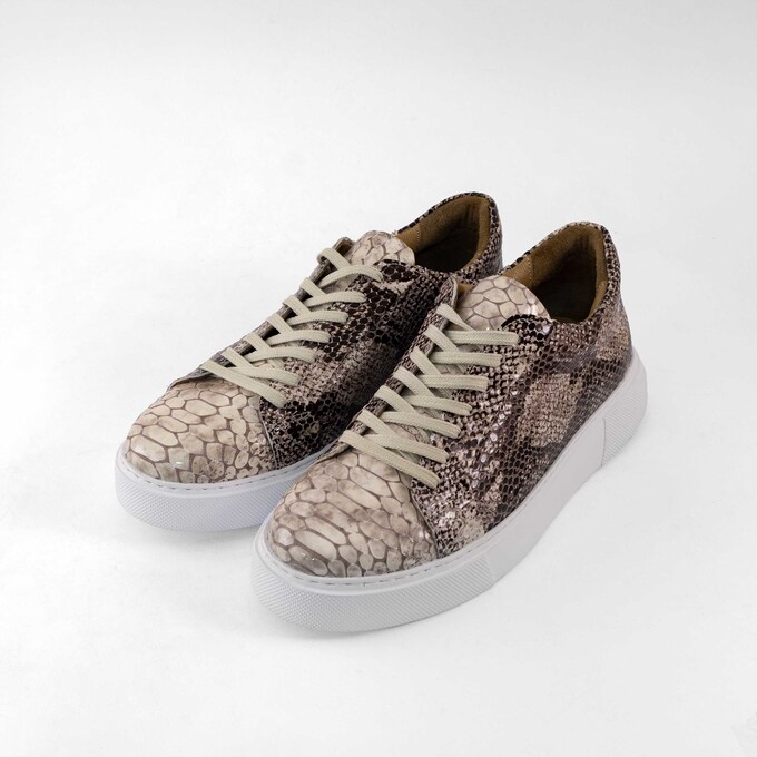 کتانی (اسنیکرز) زنانه منط