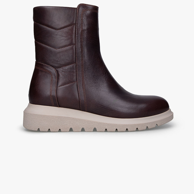 بوت زنانه برتونیکس