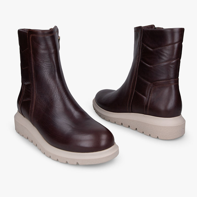 بوت زنانه برتونیکس