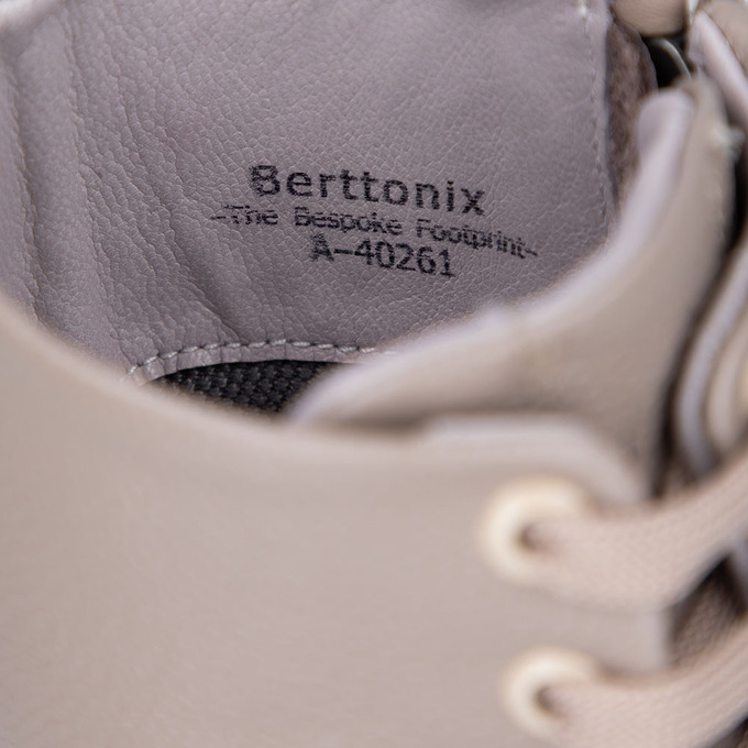 بوت زنانه برتونیکس