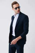 کاپشن مردانه آوا