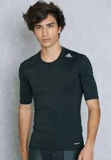 تی شرت ورزشی سیاه تی شرت ورزشی مردانه ادیداس